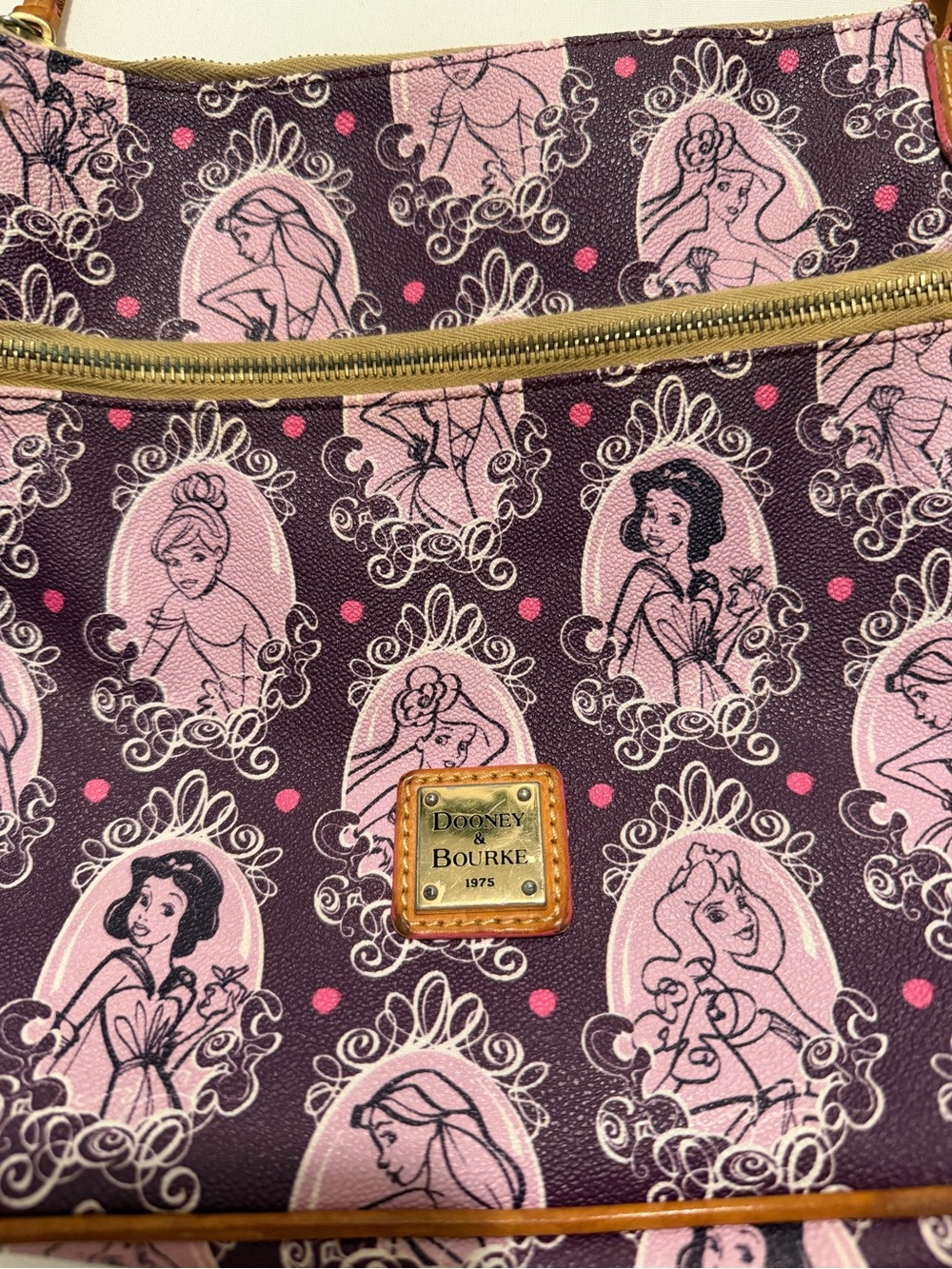 Disney Dooney & Bourke Princess Half Marathon 2015 Crossbody Bag - Picture 2 of 8